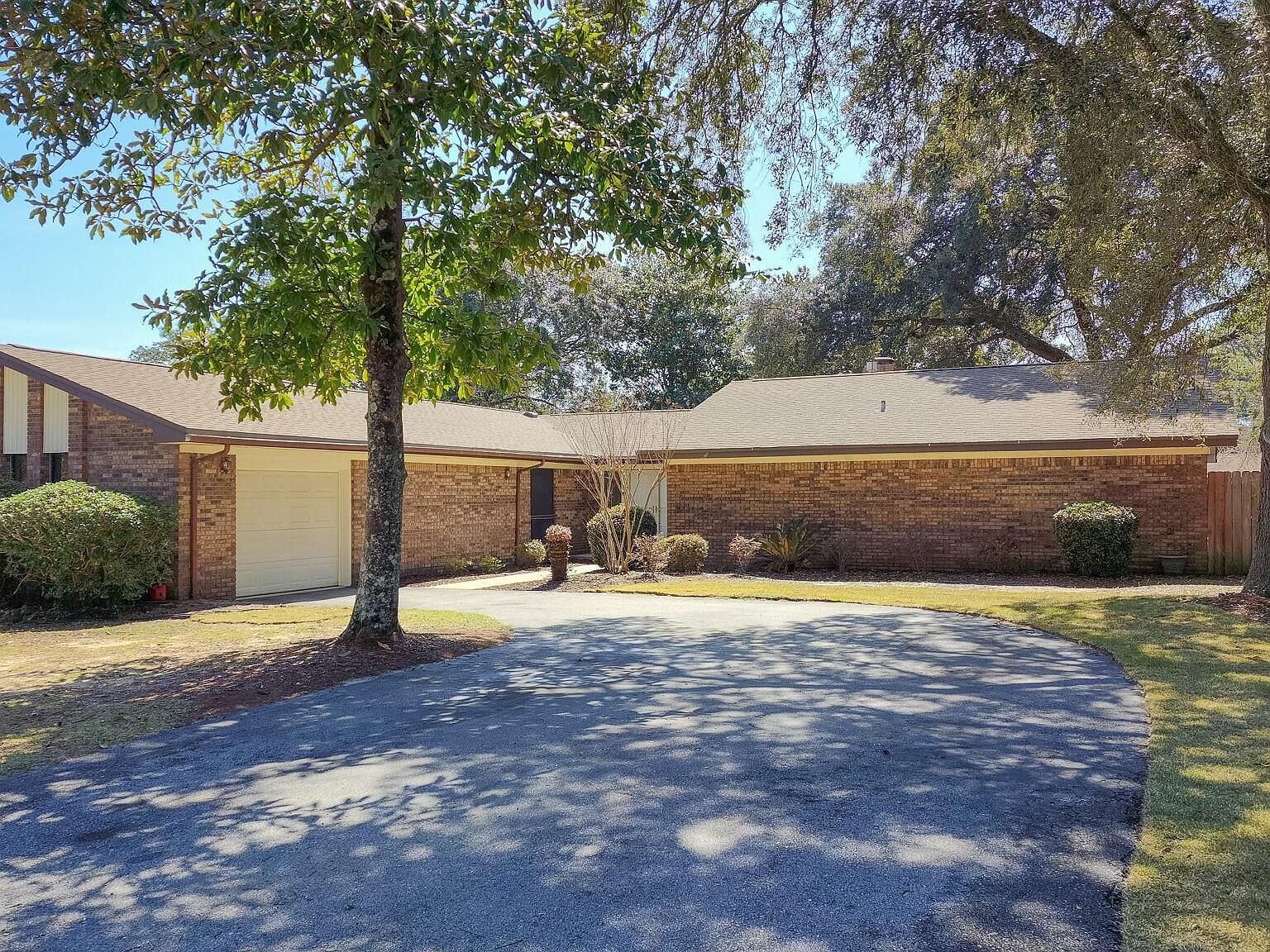 44 Maple Ave Shalimar, FL 32579 - Thumbnail 3