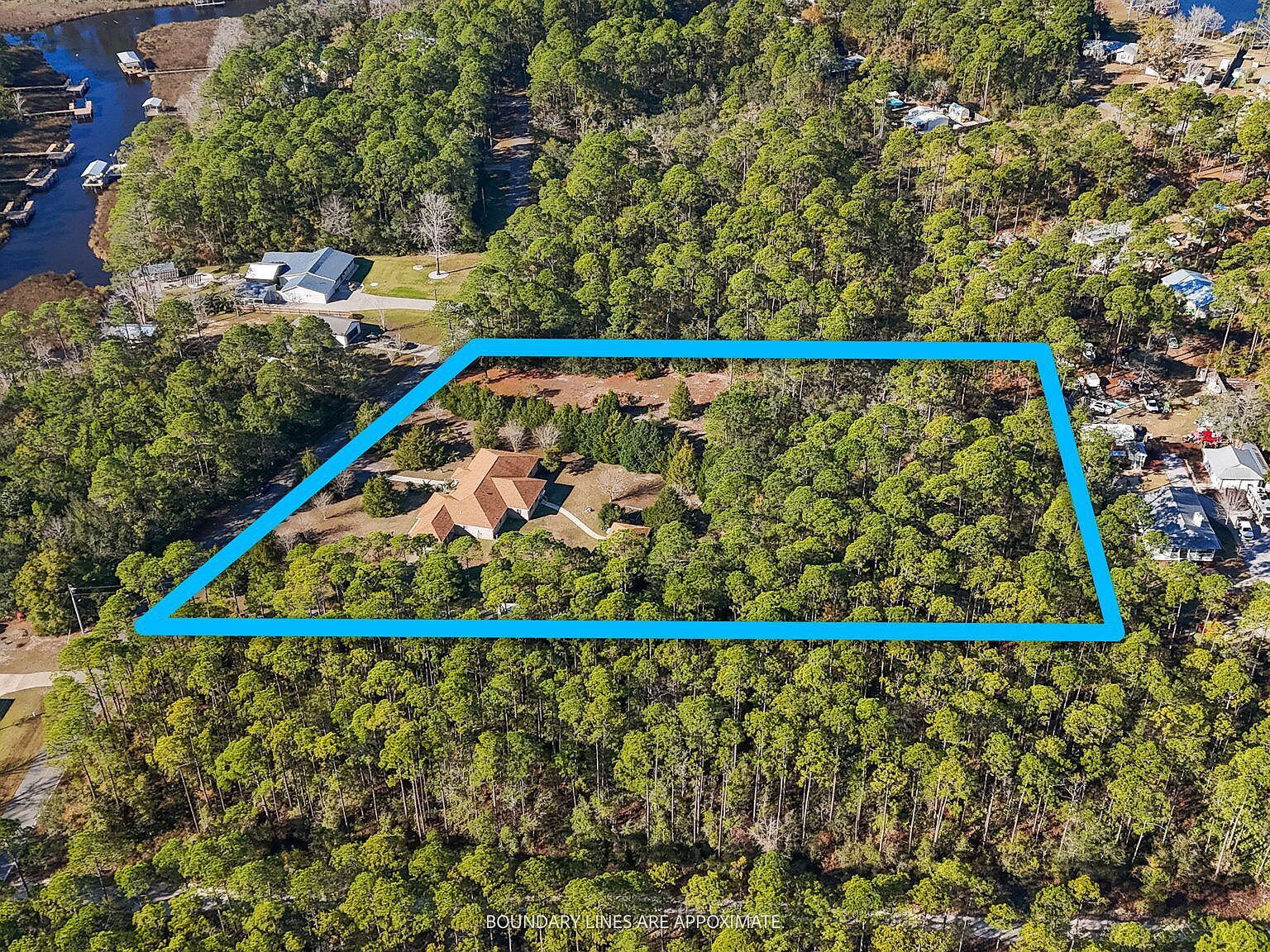 895 Mallet Bayou Rd Freeport, FL 32439 - Thumbnail 3