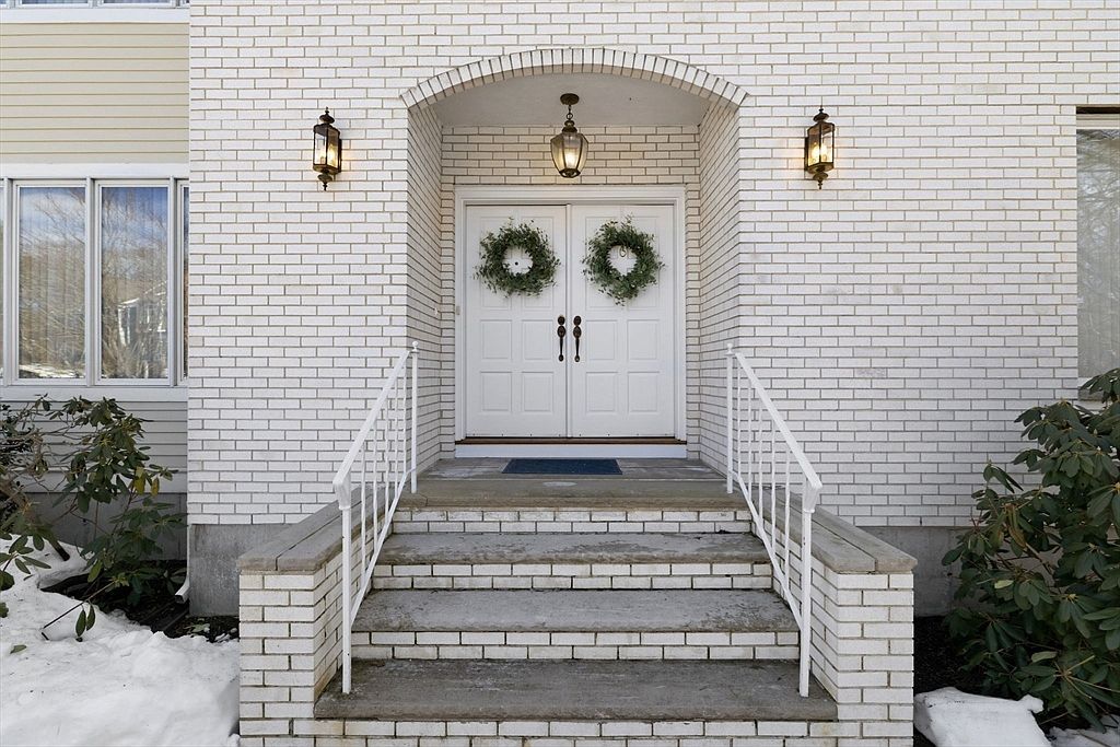 6 Hearthstone Pl Andover, MA 01810 - Thumbnail 3