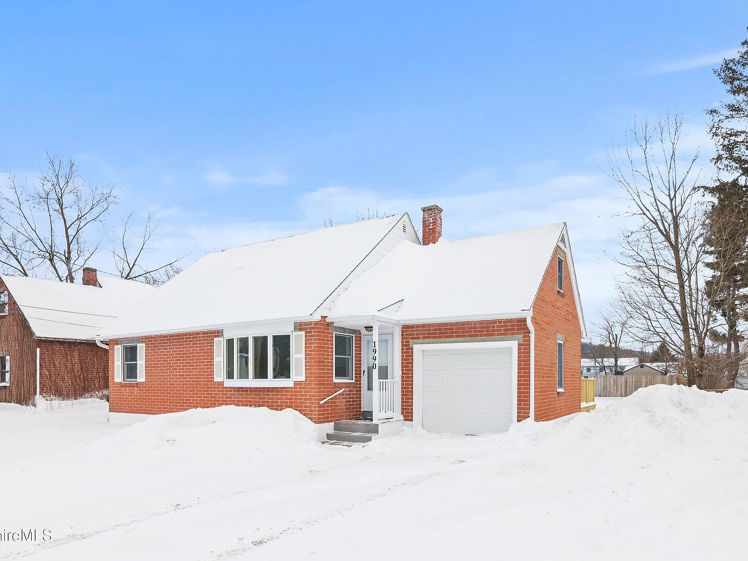 1990 East St Pittsfield, MA 01201 - Thumbnail 3