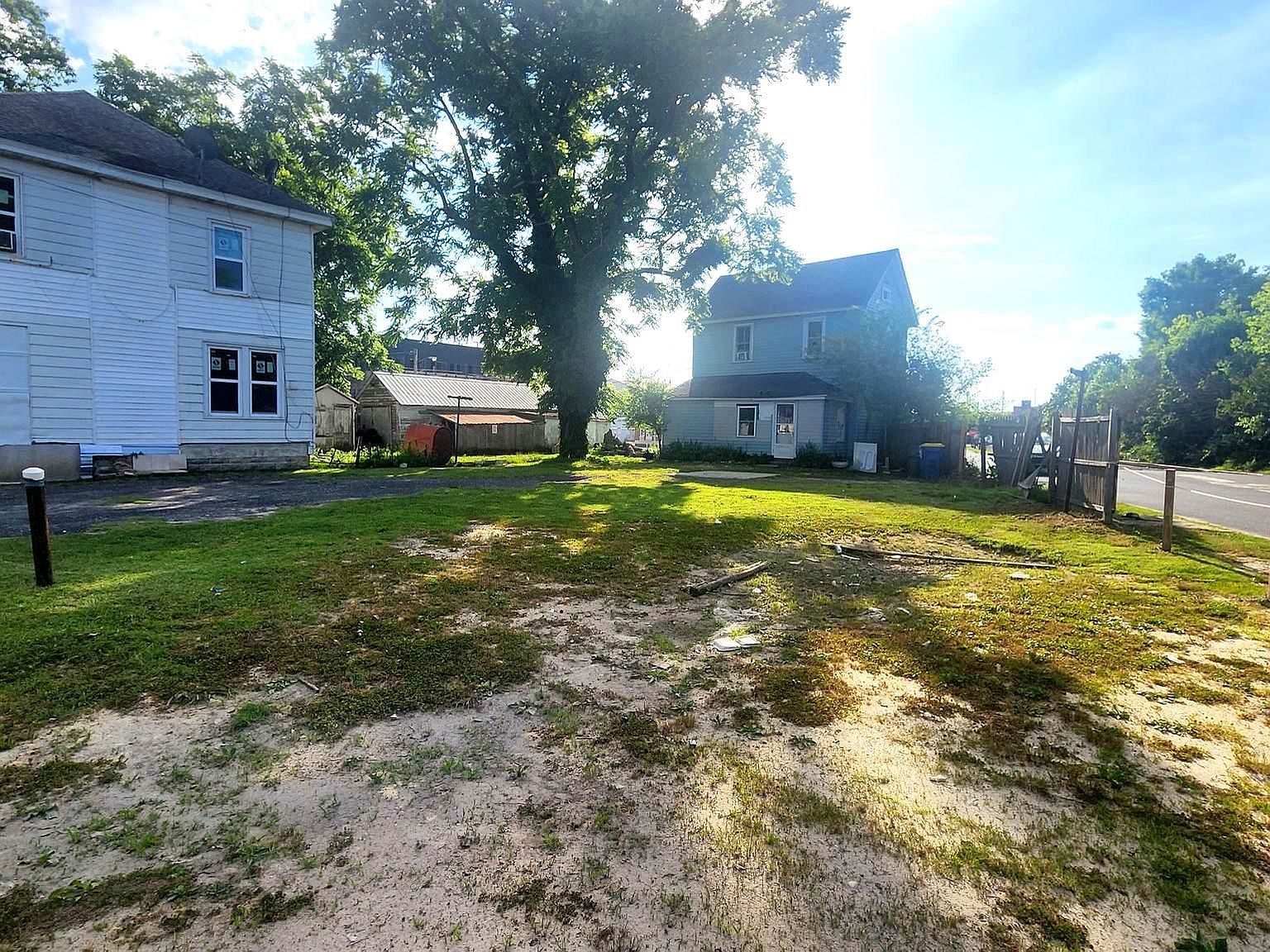 129 E Pine St Georgetown, DE 19947 - Thumbnail 3