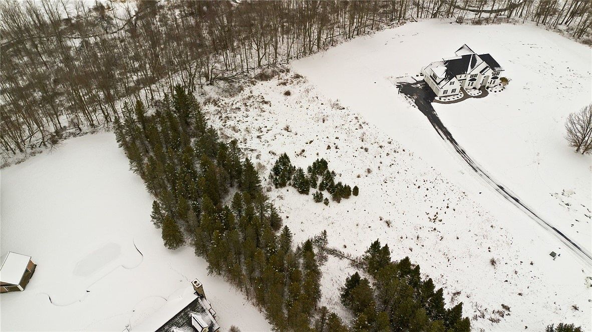 22 Holly Hl #60 Honeoye Falls, NY 14472 - Thumbnail 3