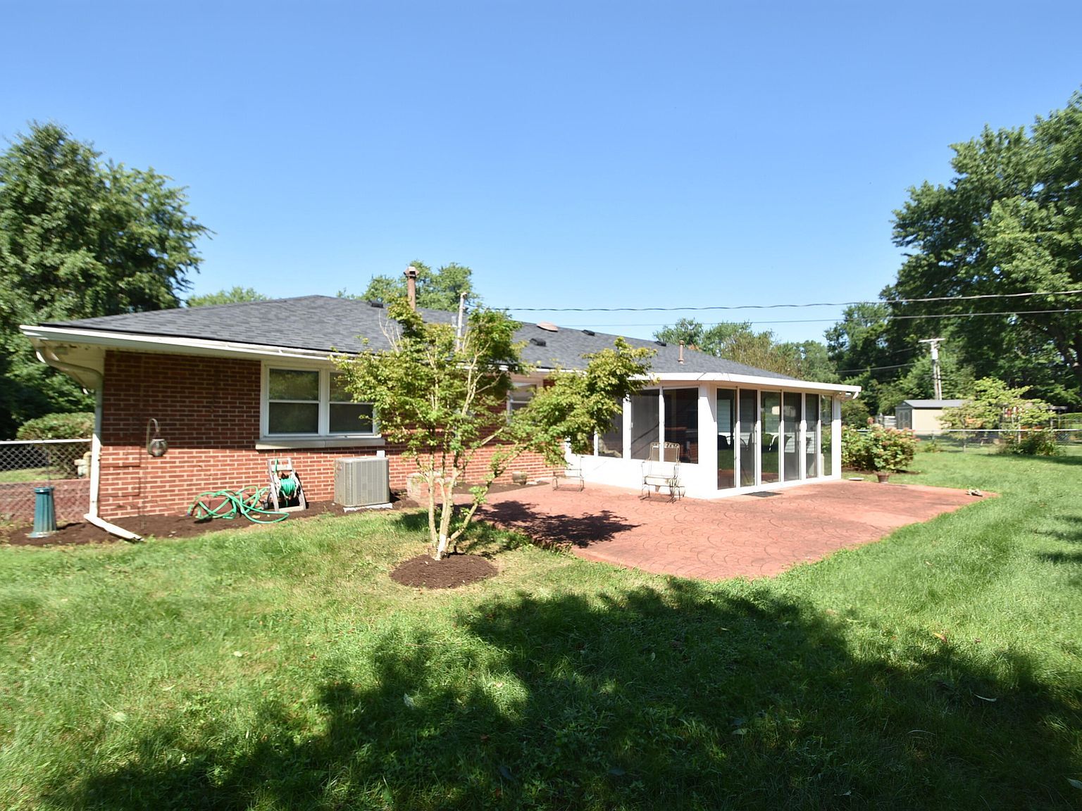 401 Coventry Ct Lexington, KY 40503 - Thumbnail 3