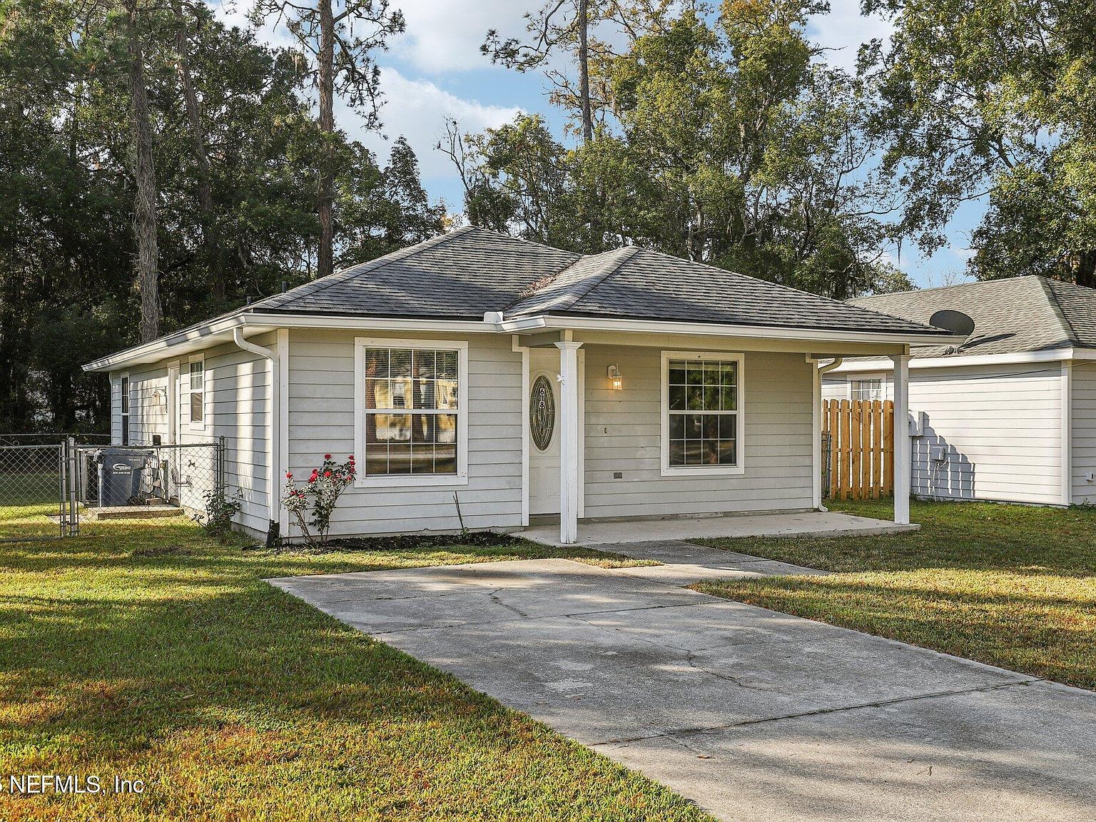 618 W Oliver St Jacksonville, FL 32234 - Thumbnail 3