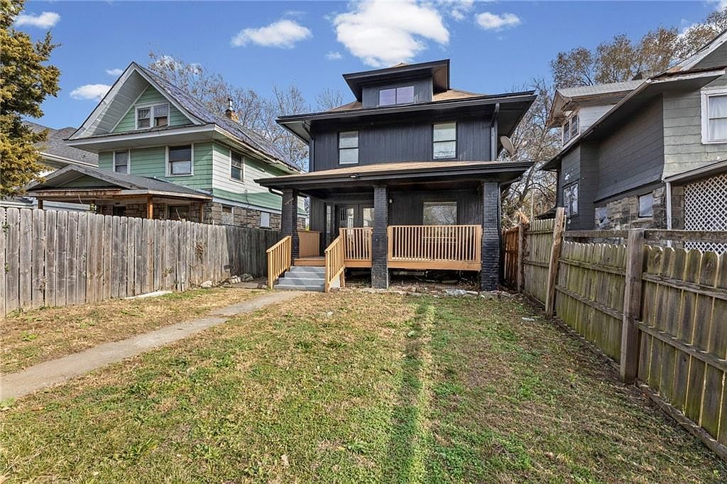 3509 Brooklyn Ave Kansas City, MO 64109 - Thumbnail 3