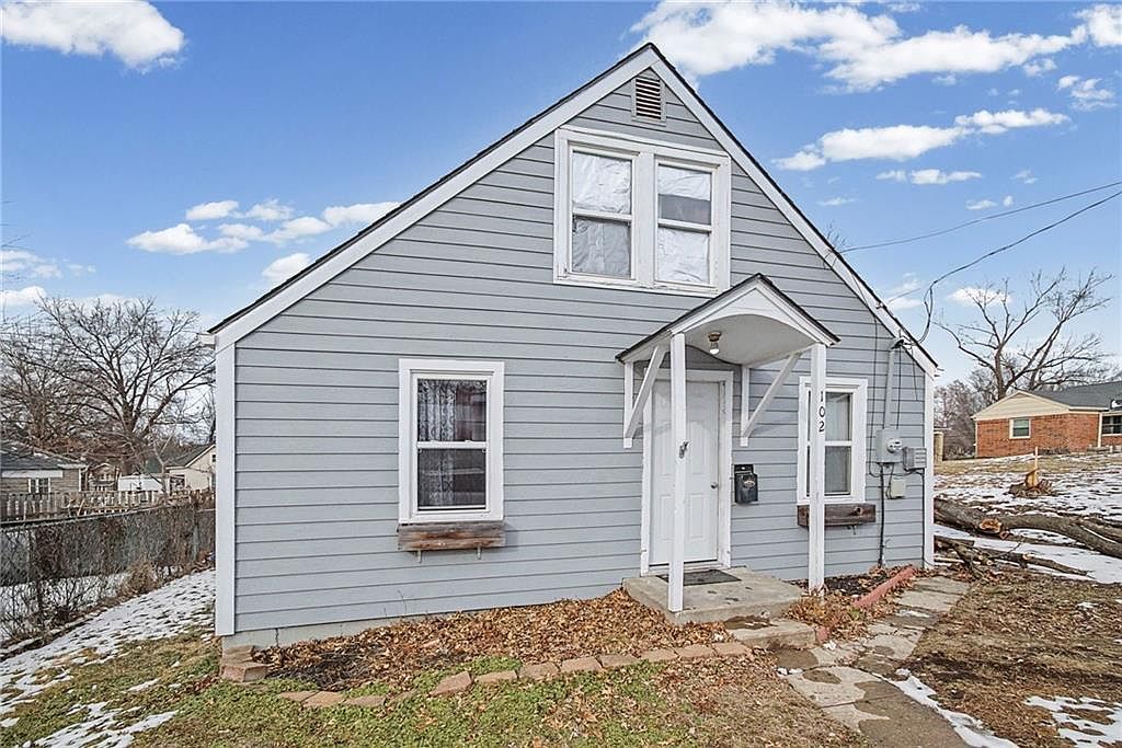 102 W Black Diamond St Richmond, MO 64085 - Thumbnail 3