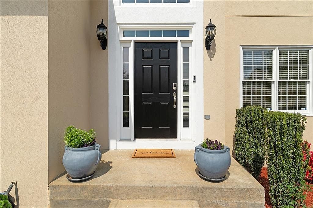 760 Gates Ln Johns Creek, GA 30022 - Thumbnail 3