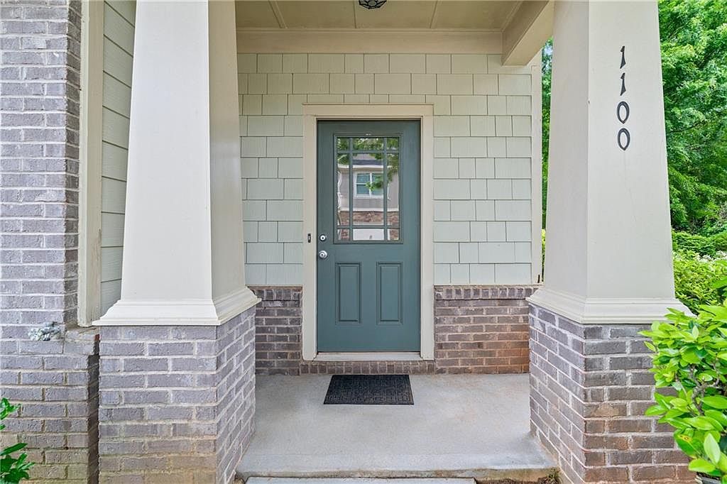 1100 N Village Dr Decatur, GA 30032 - Thumbnail 3