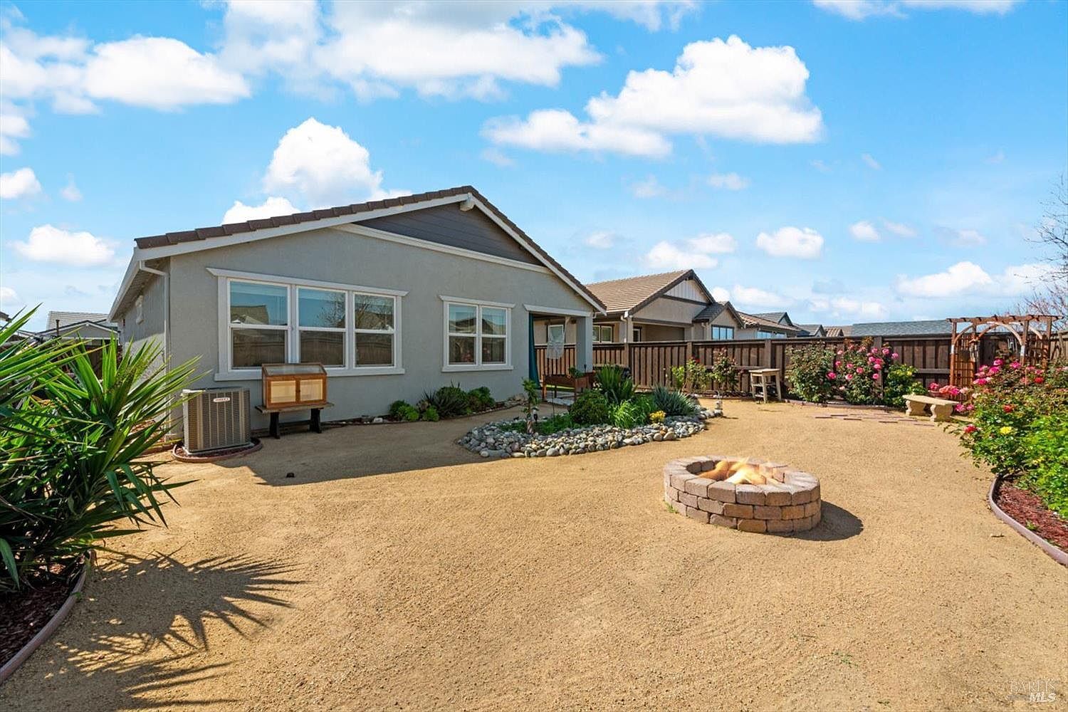 2130 Lark Way Dixon, CA 95620 - Thumbnail 3