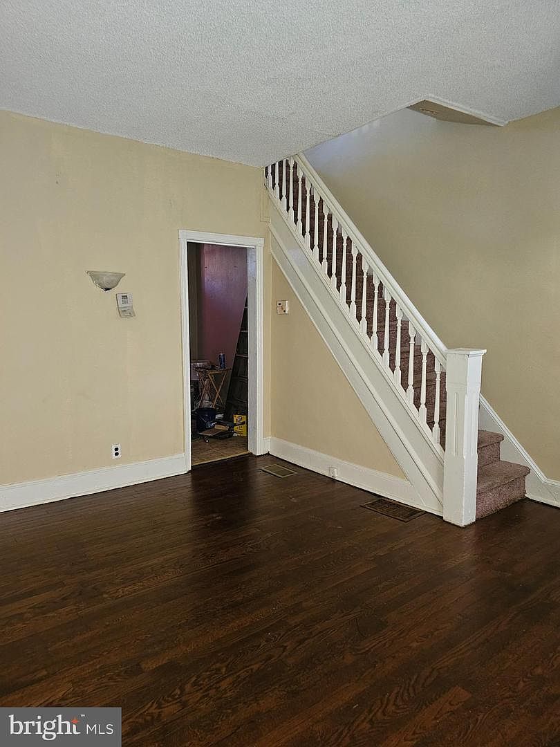 215 N Vodges St Philadelphia, PA 19139 - Thumbnail 3