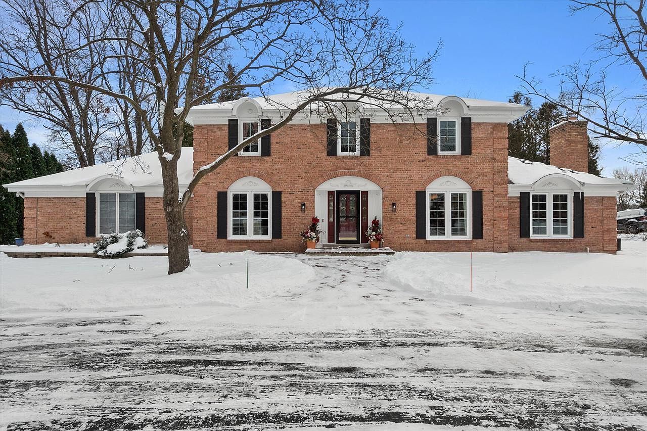 15165 W Burleigh Rd Brookfield, WI 53005 - Thumbnail 3