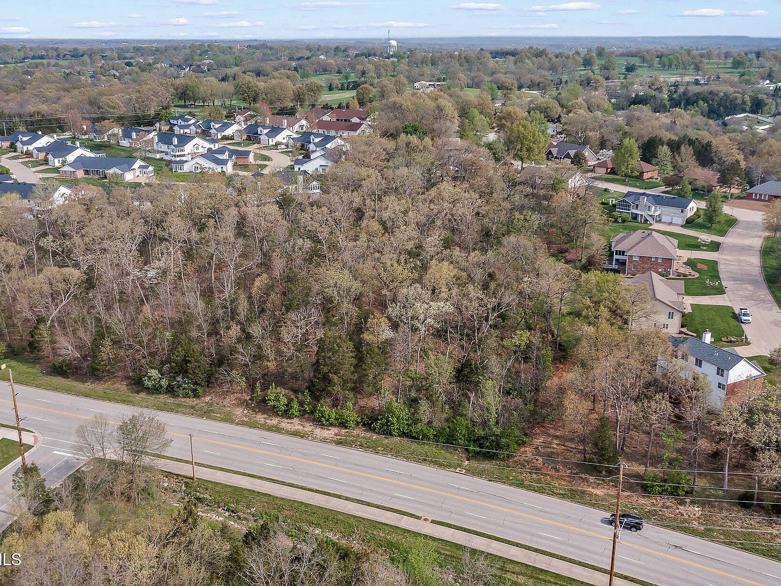 Carriage Ct Jefferson City, MO 65109 - Thumbnail 3