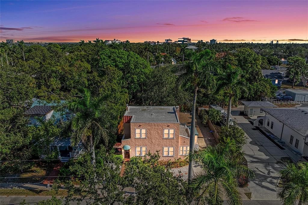 401 27th St W Bradenton, FL 34205 - Thumbnail 3