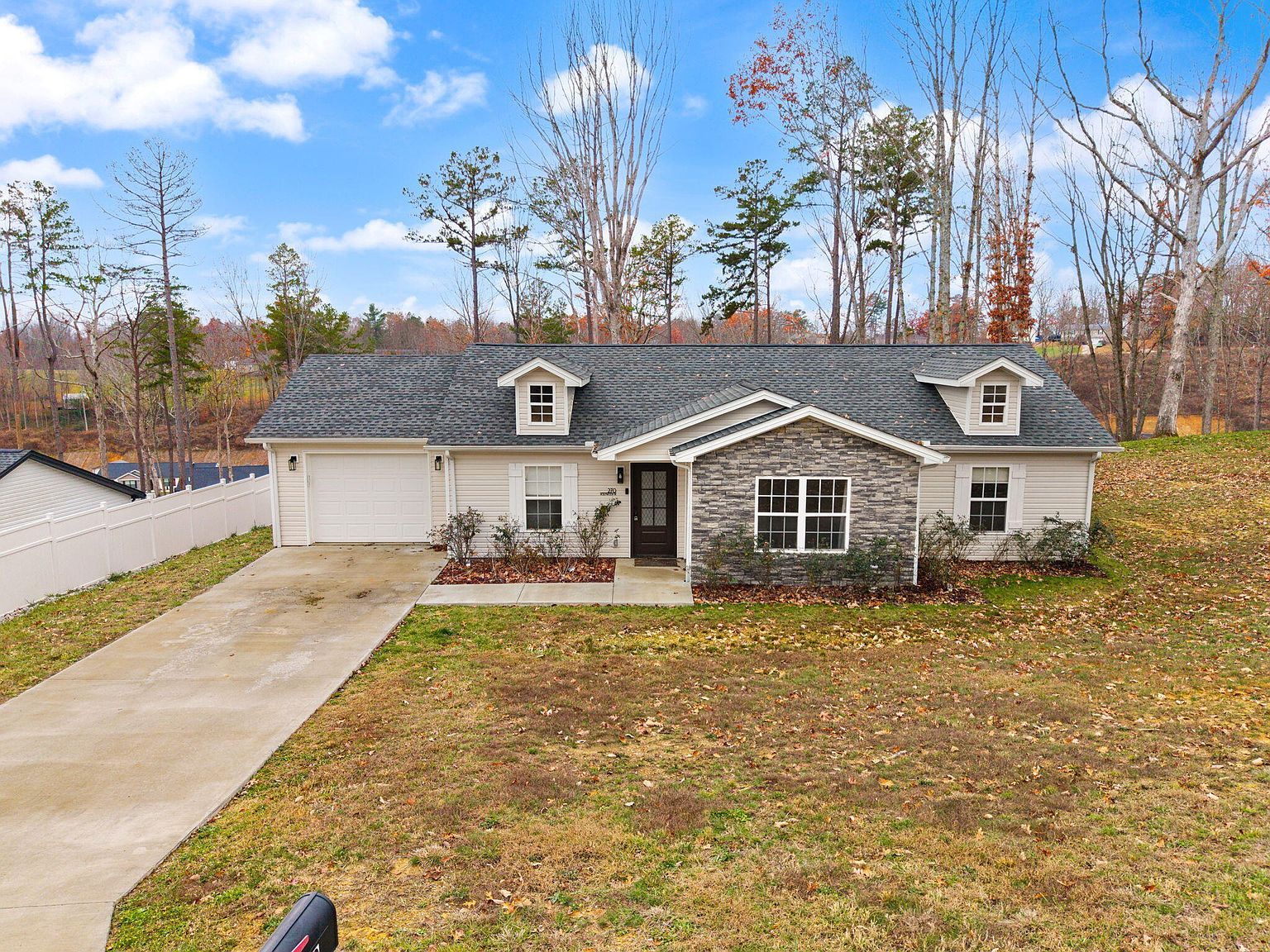 270 Hollywood Dr Corbin, KY 40701 - Thumbnail 3