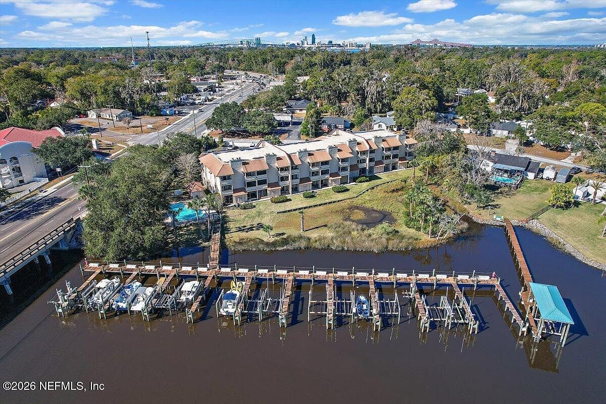 1307 River Hills Cir E APT 9 Jacksonville, FL 32211 - Thumbnail 3