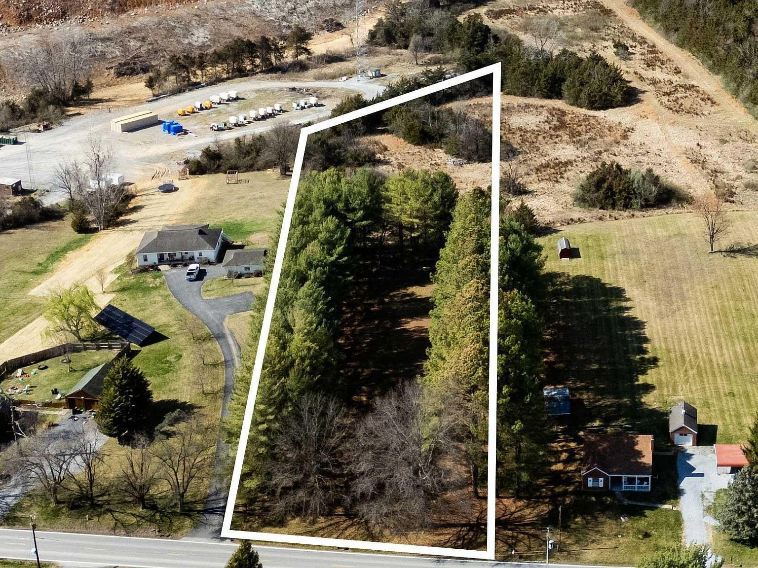 355 National Ave Staunton, VA 24401 - Thumbnail 3