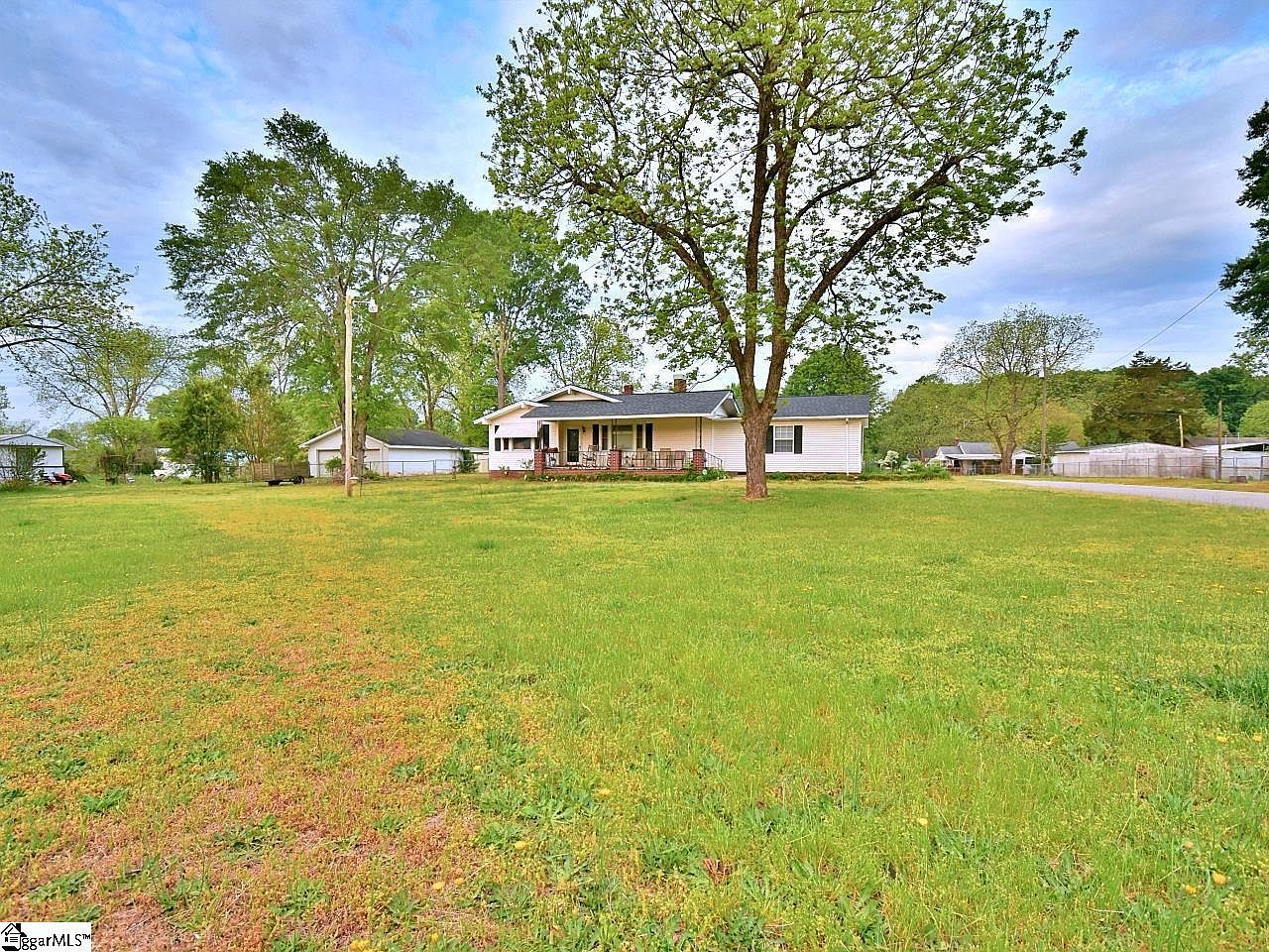 427 Blalock Dr Joanna, SC 29351 - Thumbnail 3