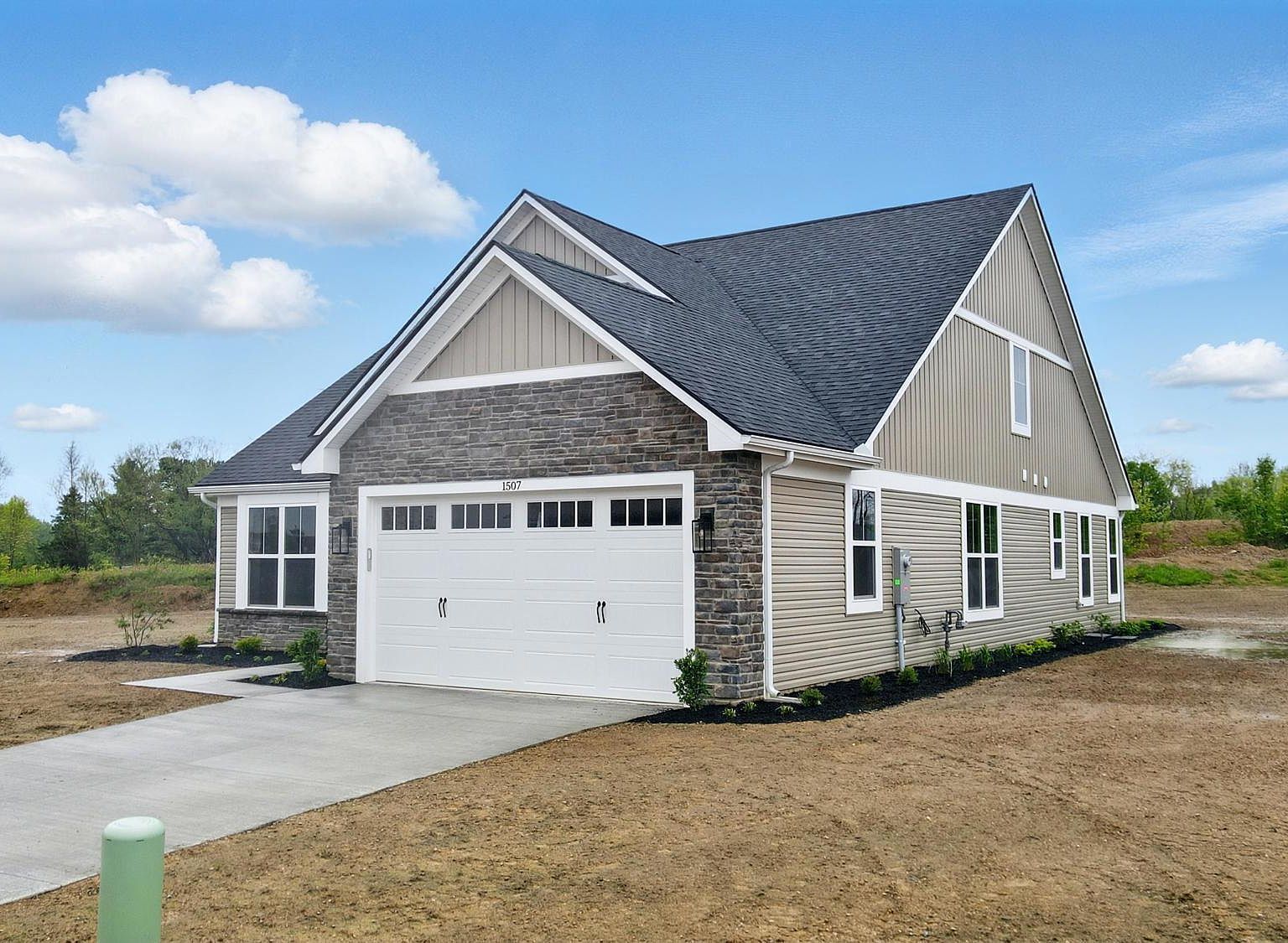 1507 Kingsgate Rd Springfield, OH 45502 - Thumbnail 3