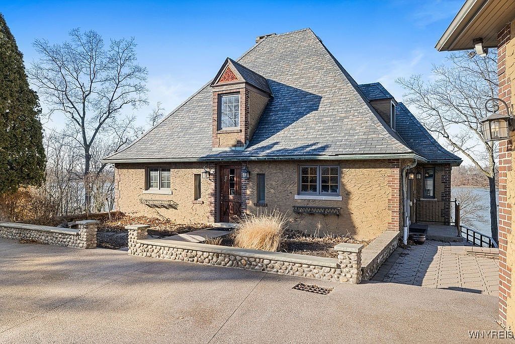 4090 Lower River Rd Youngstown, NY 14174 - Thumbnail 3