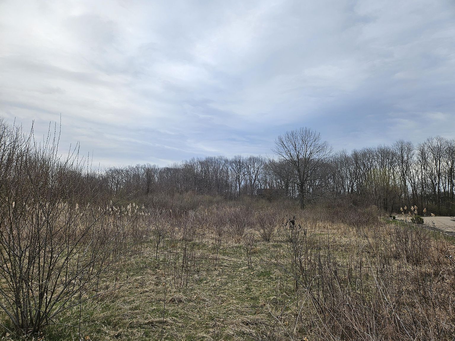 446 Surrey Hill Ln, Valparaiso, IN, 46385 - Thumbnail 3