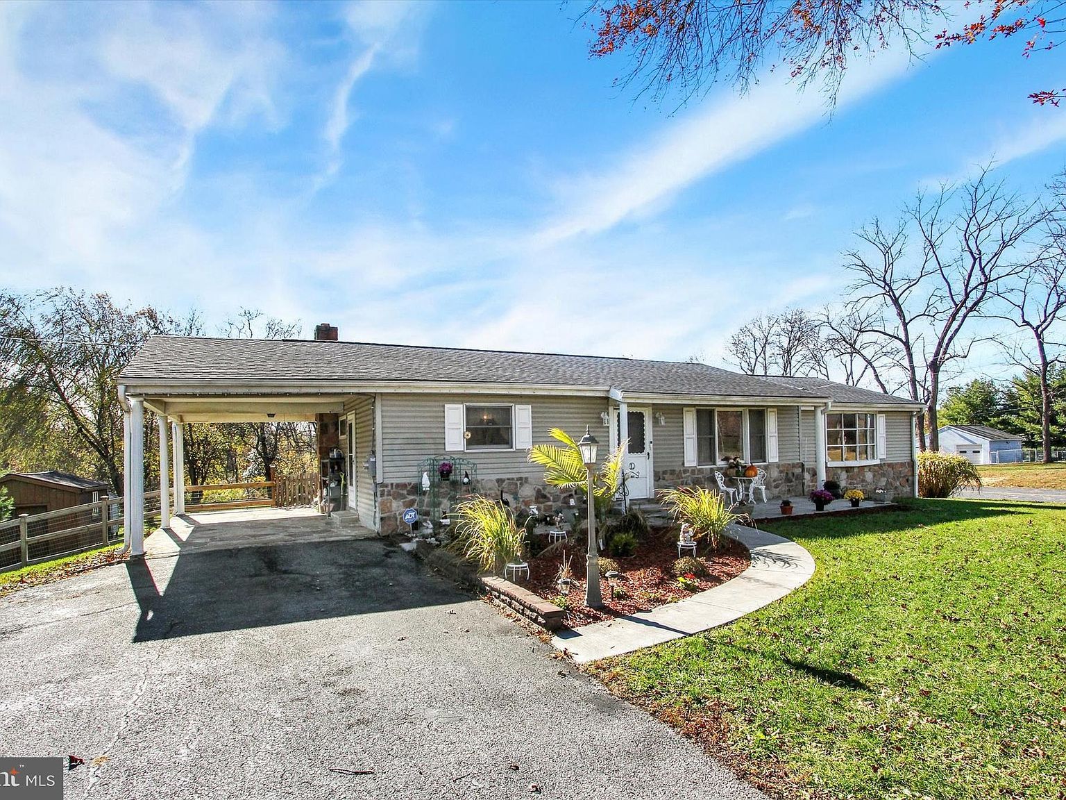 1365 Hanover Rd Gettysburg, PA 17325 - Thumbnail 3