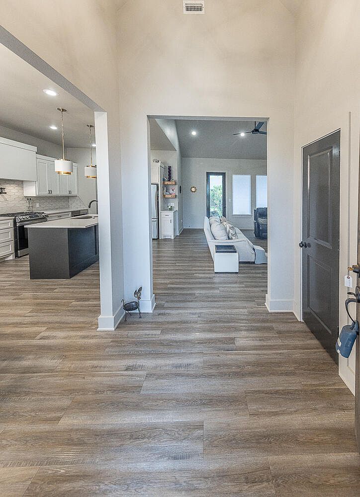 7814 55th St Lubbock, TX 79407 - Thumbnail 3