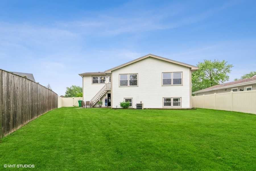 13718 W Cedarbend Dr, Homer Glen, IL, 60491 - Thumbnail 3