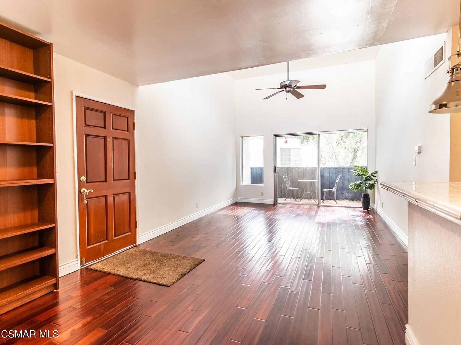 18645 Hatteras St UNIT 237 Tarzana, CA 91356 - Thumbnail 3