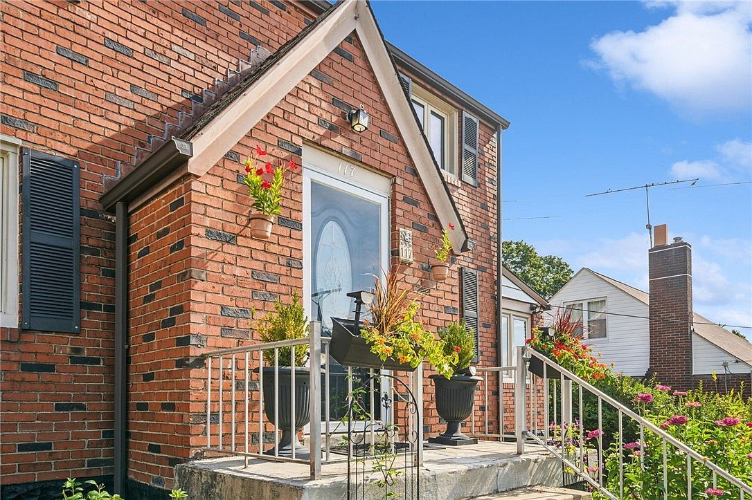 117 Temona Dr Pittsburgh, PA 15236 - Thumbnail 3