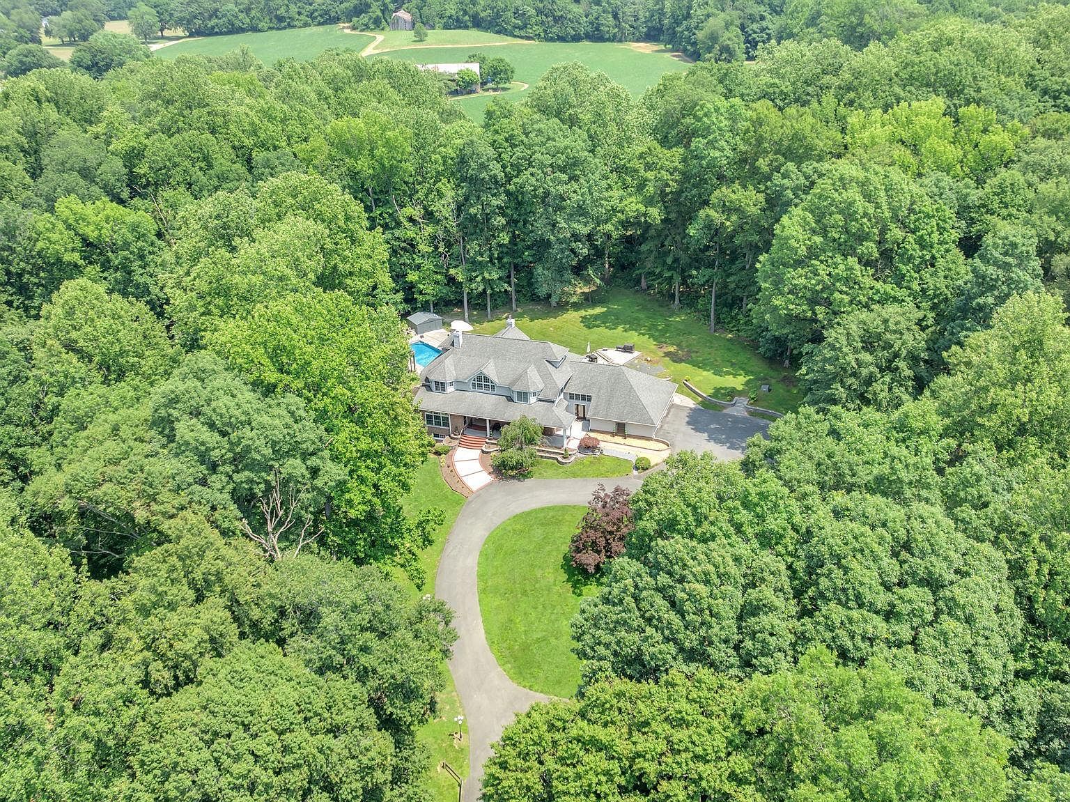 2850 Dunleigh Dr Dunkirk, MD 20754 - Thumbnail 3