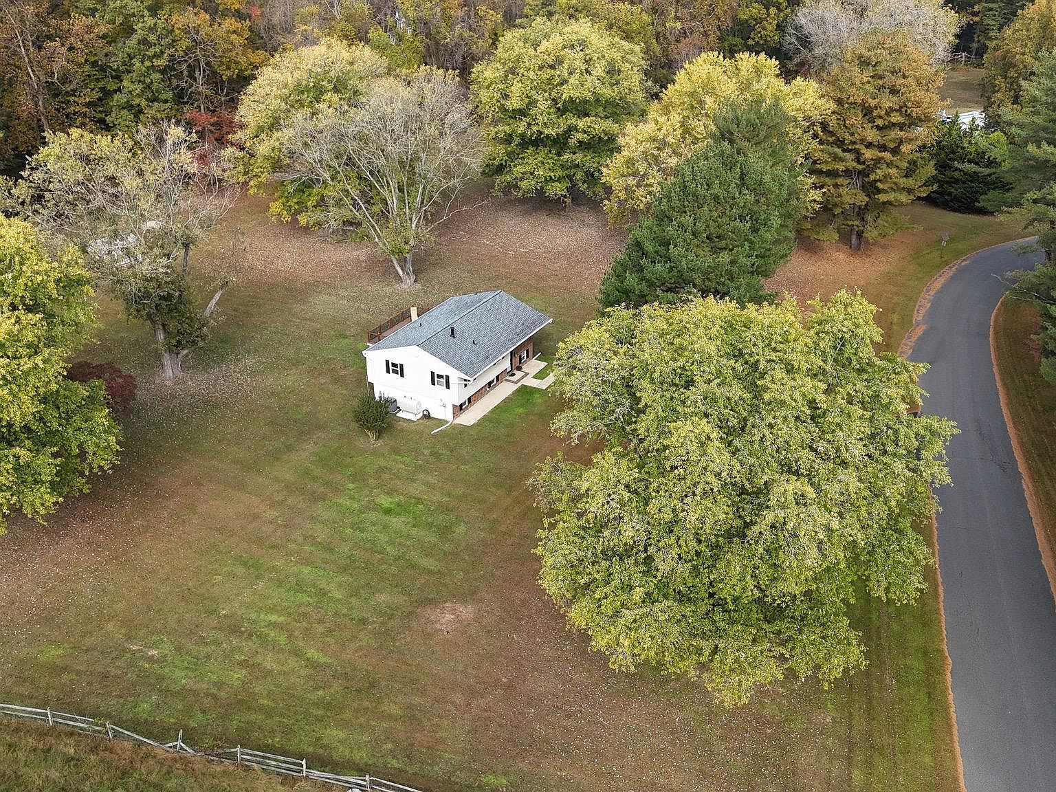 550 Carla Dr Huntingtown, MD 20639 - Thumbnail 3