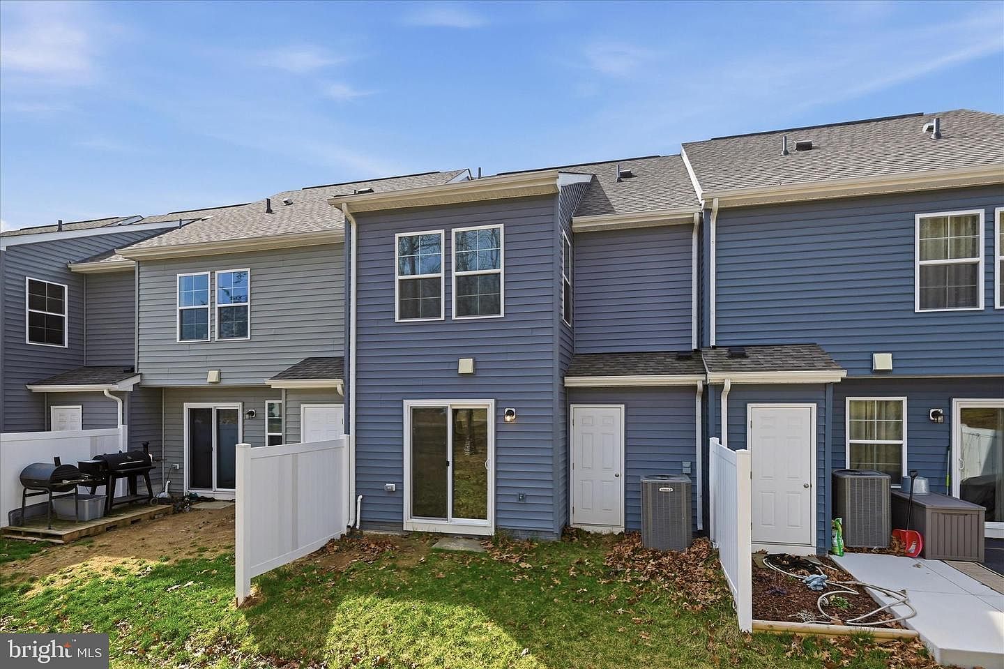 32 Pitch Pine Ct Bunker Hill, WV 25413 - Thumbnail 3