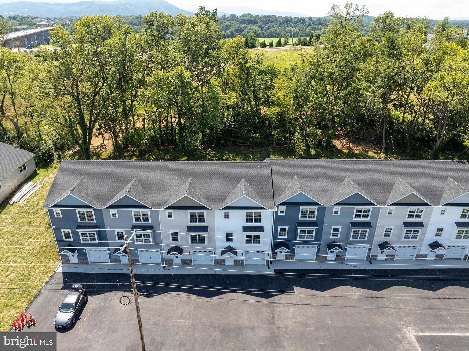 33 W Duck St Front Royal, VA 22630 - Thumbnail 3