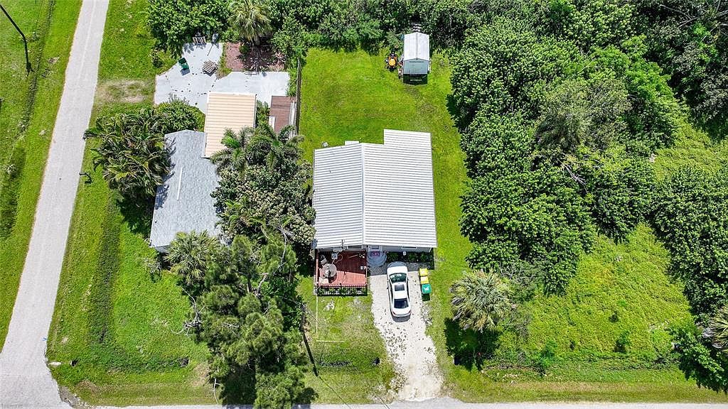 4310 Commercial St Pt Charlotte, FL 33953 - Thumbnail 3