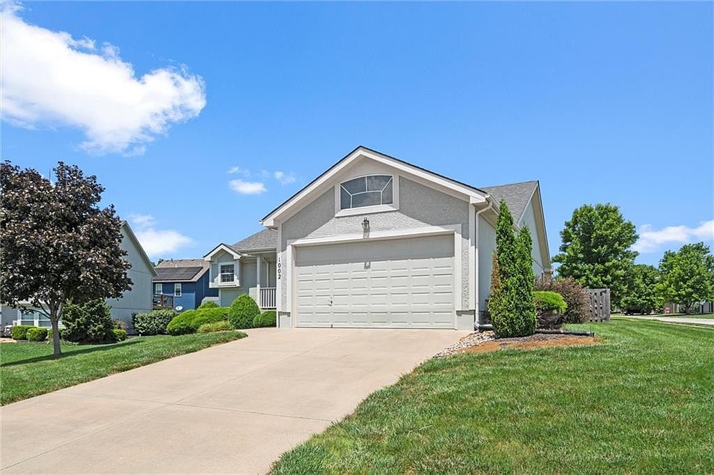 1002 W Howard Pl Louisburg, KS 66053 - Thumbnail 3