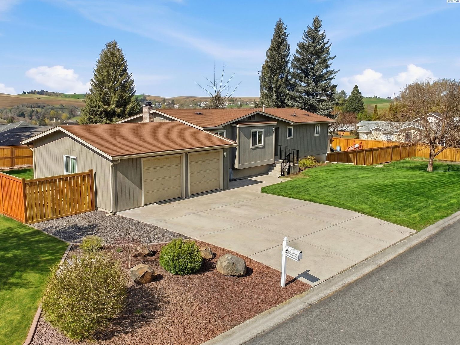 801 E Valleyview Ave Colfax, WA 99111 - Thumbnail 3