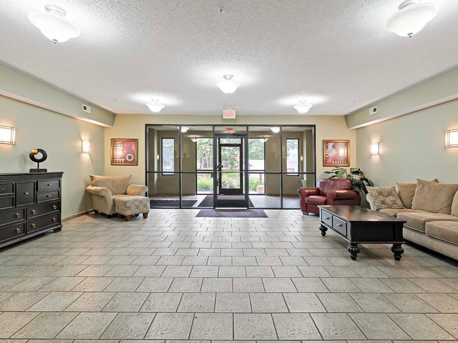 619 8th St SE UNIT 409 Minneapolis, MN 55414 - Thumbnail 3