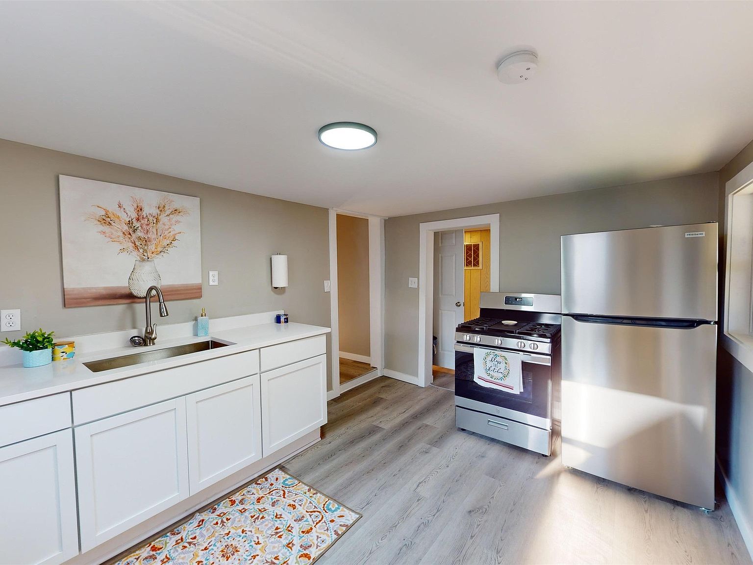 812 E Walnut St Summitville, IN 46070 - Thumbnail 3