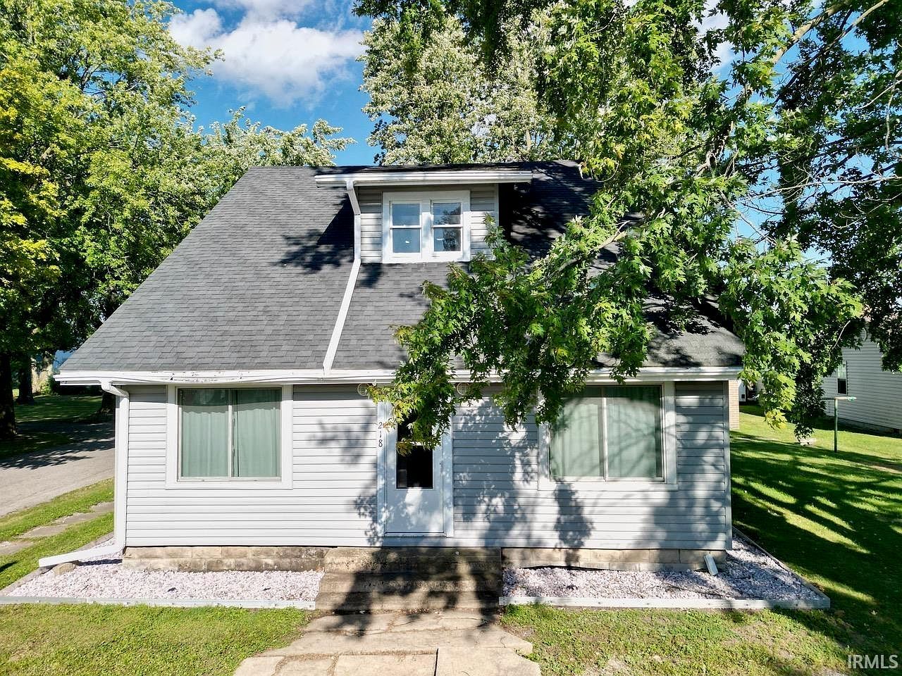 218 N Greenberry St Sweetser, IN 46987 - Thumbnail 3