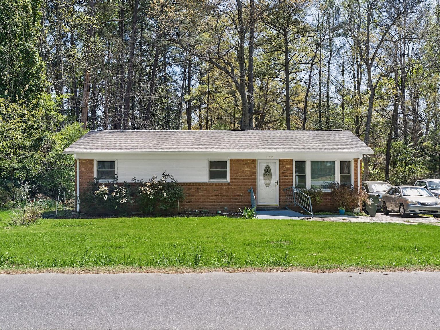 112 E Franklin St Zebulon, NC 27597 - Thumbnail 3