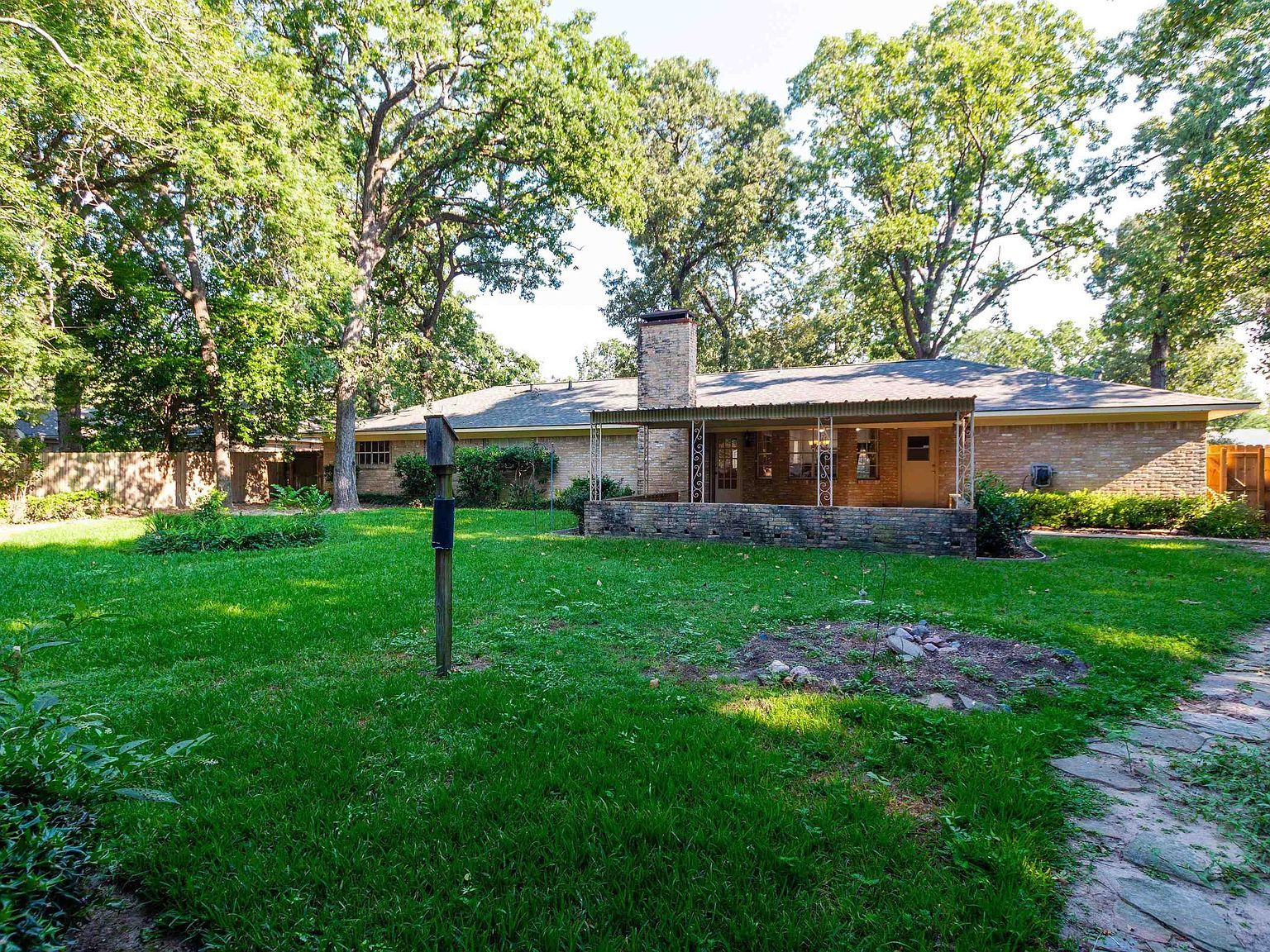 1507 Kensington Dr Tyler, TX 75703 - Thumbnail 3