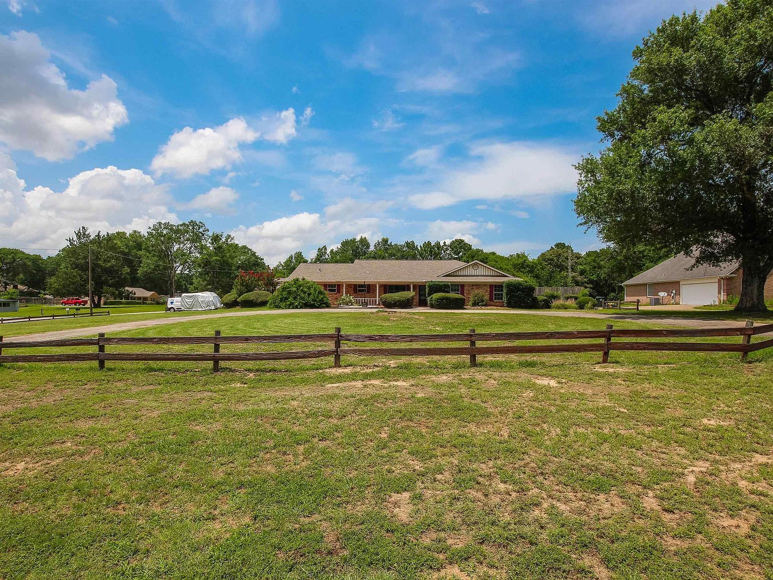 1302 Jeff Davis Dr Tyler, TX 75703 - Thumbnail 3