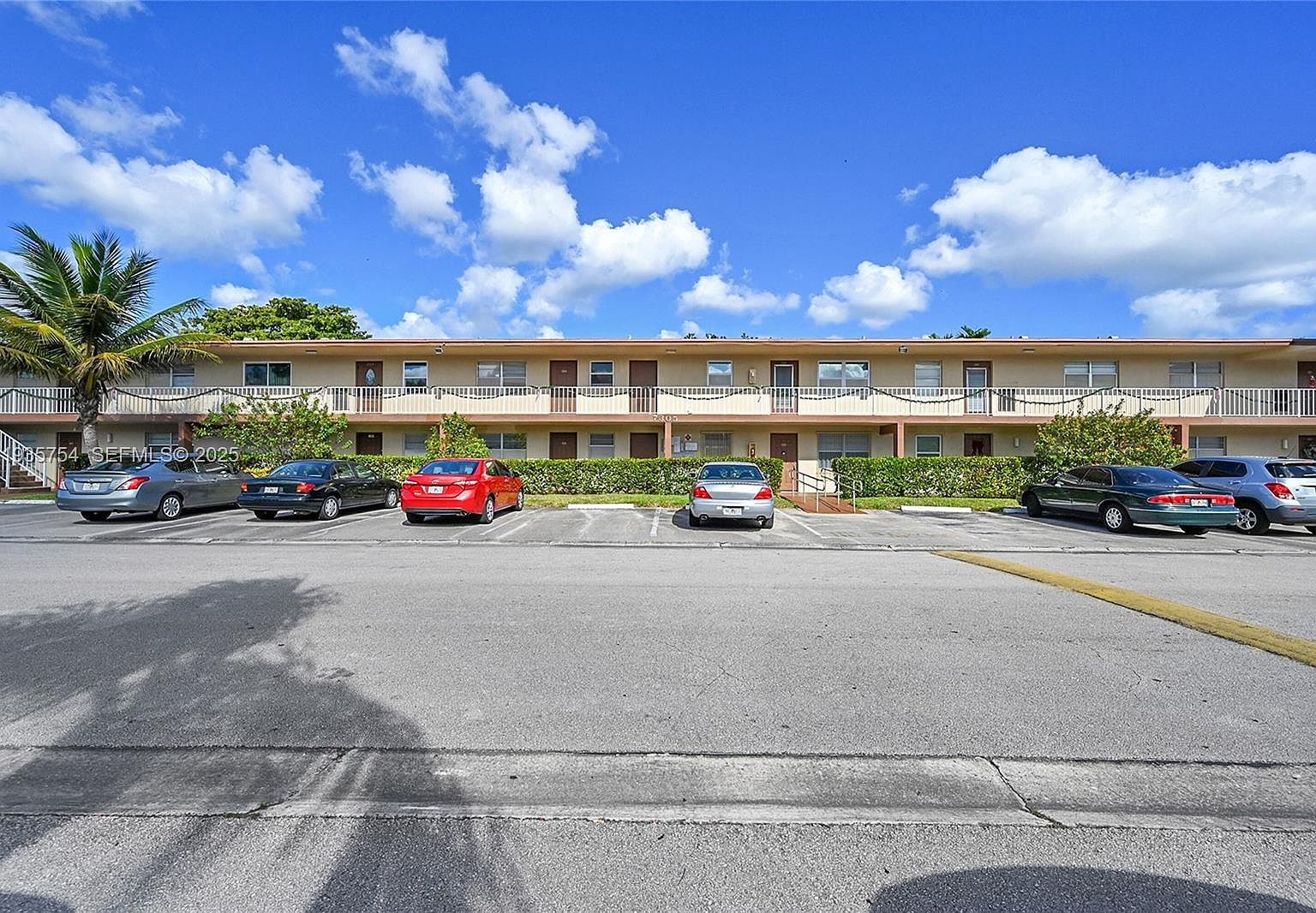 7305 NW 4th Pl APT 202 Pompano Beach, FL 33063 - Thumbnail 3
