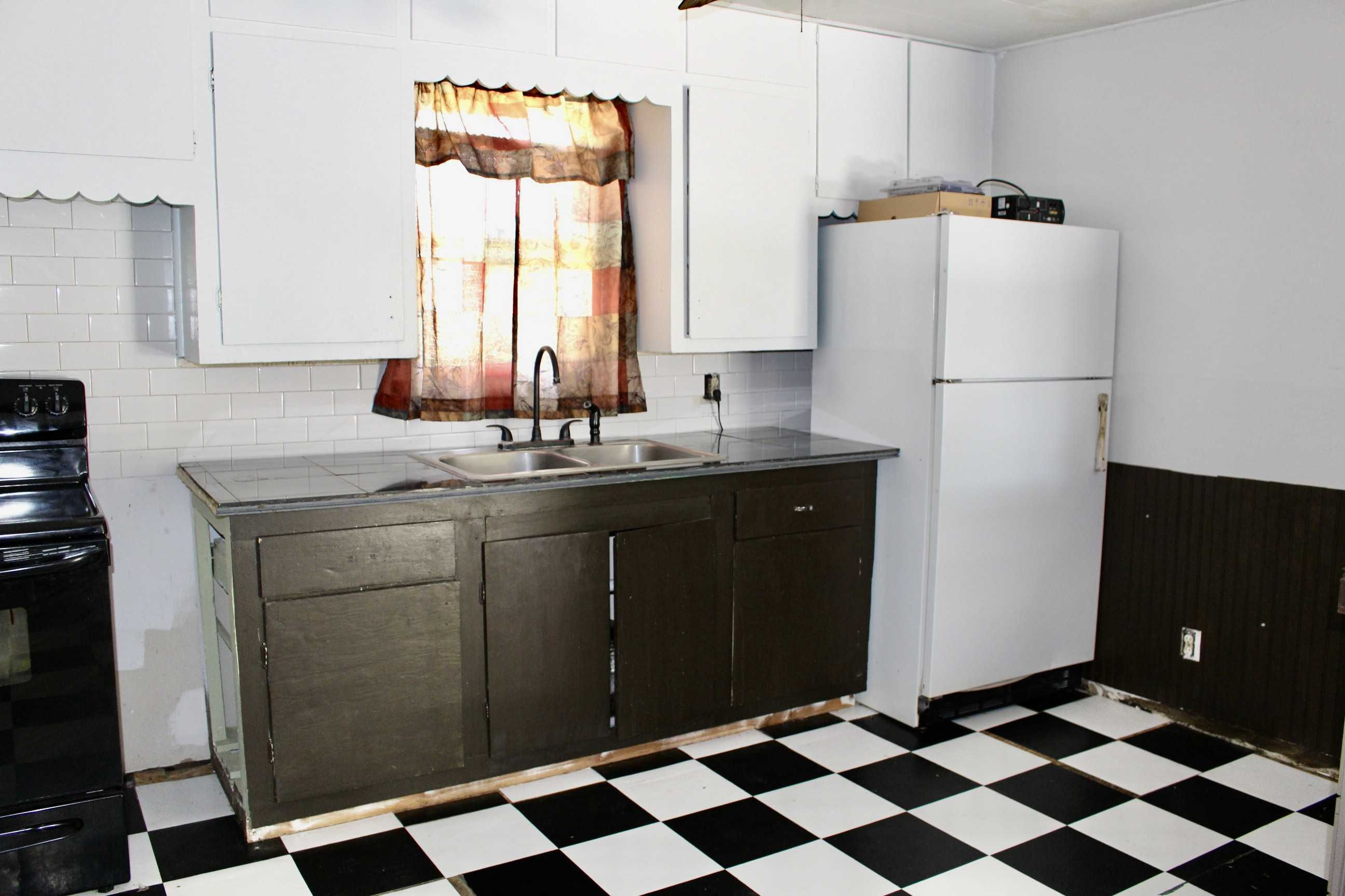 650 South Meridian Street, Plainville, KS, USA, 67663 - Thumbnail 3