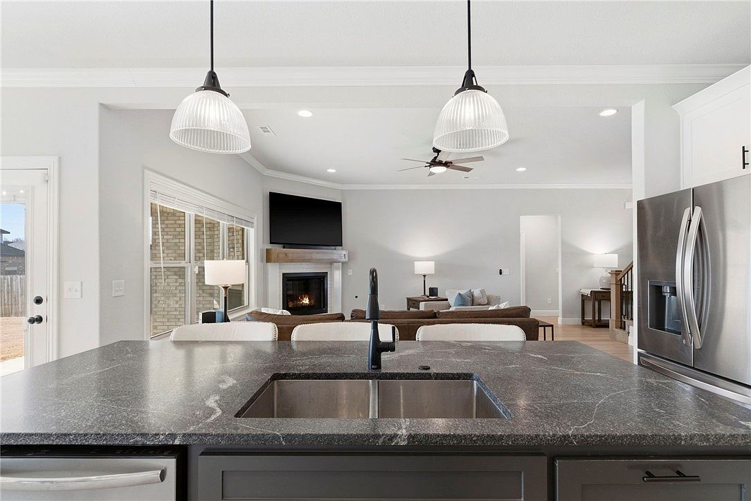 231 Ambry Loop Centerton, AR 72719 - Thumbnail 3