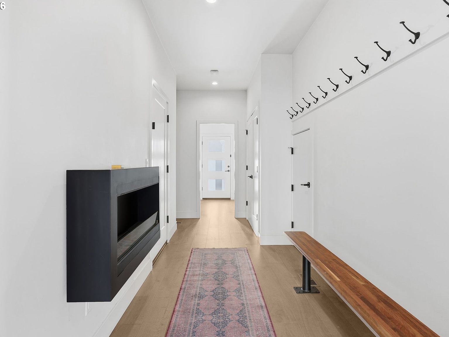 147 Shelton McMurphey Blvd Eugene, OR 97401 - Thumbnail 3