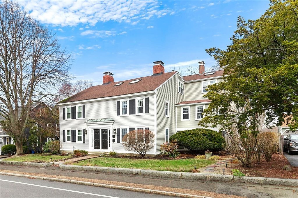 71 Conant St #3 Beverly, MA 01915 - Thumbnail 3