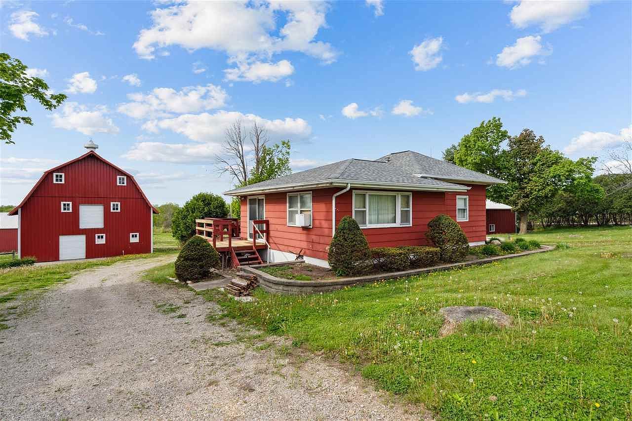 1895 33rd Ave SW Cedar Rapids, IA 52404 - Thumbnail 3