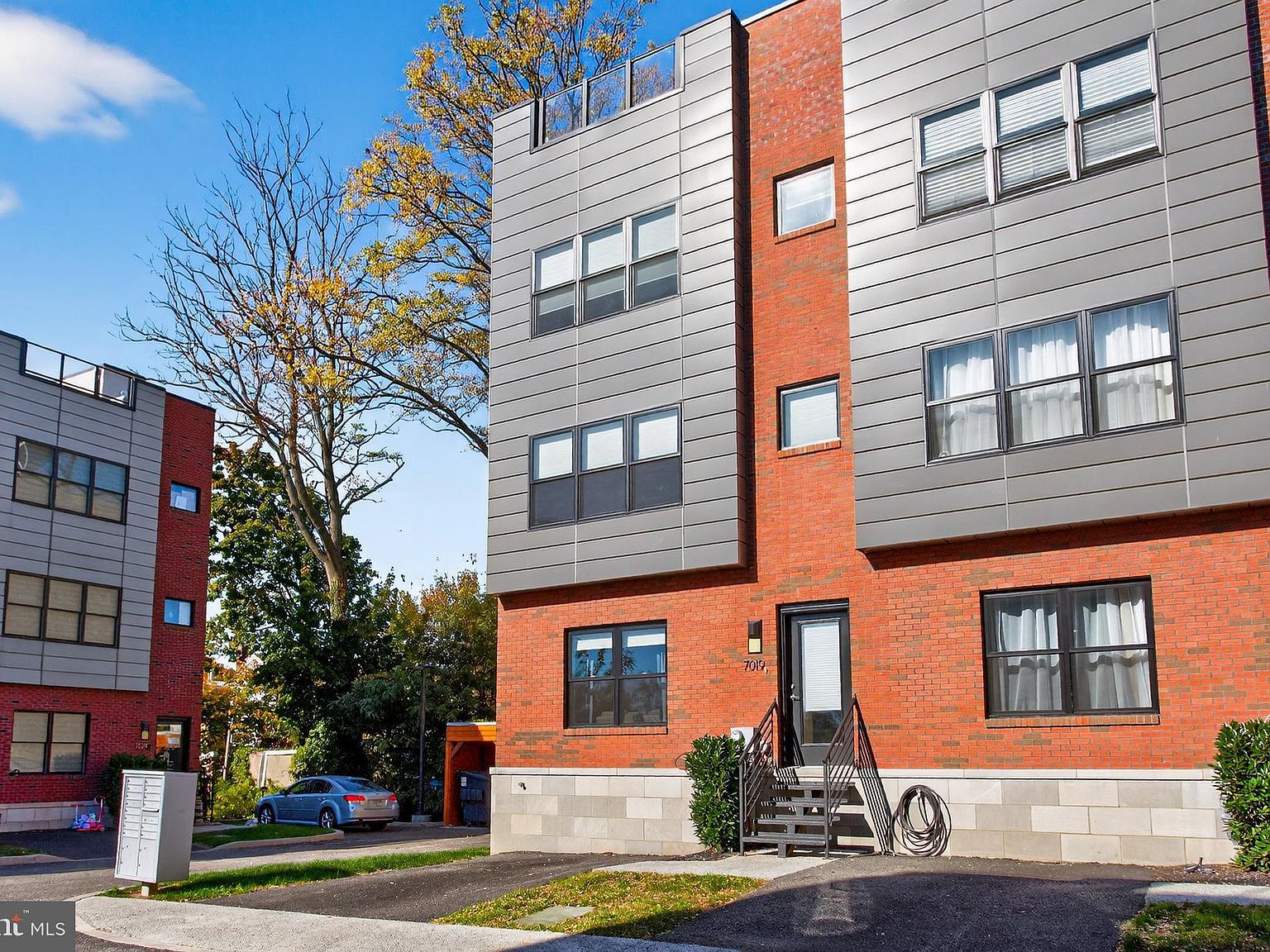 7019 Pipers Glen Way Philadelphia, PA 19119 - Thumbnail 3