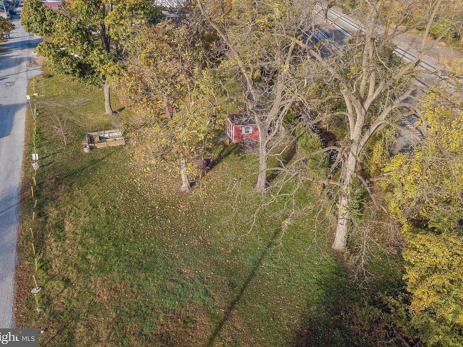 1263 E Diamond St Coatesville, PA 19320 - Thumbnail 3